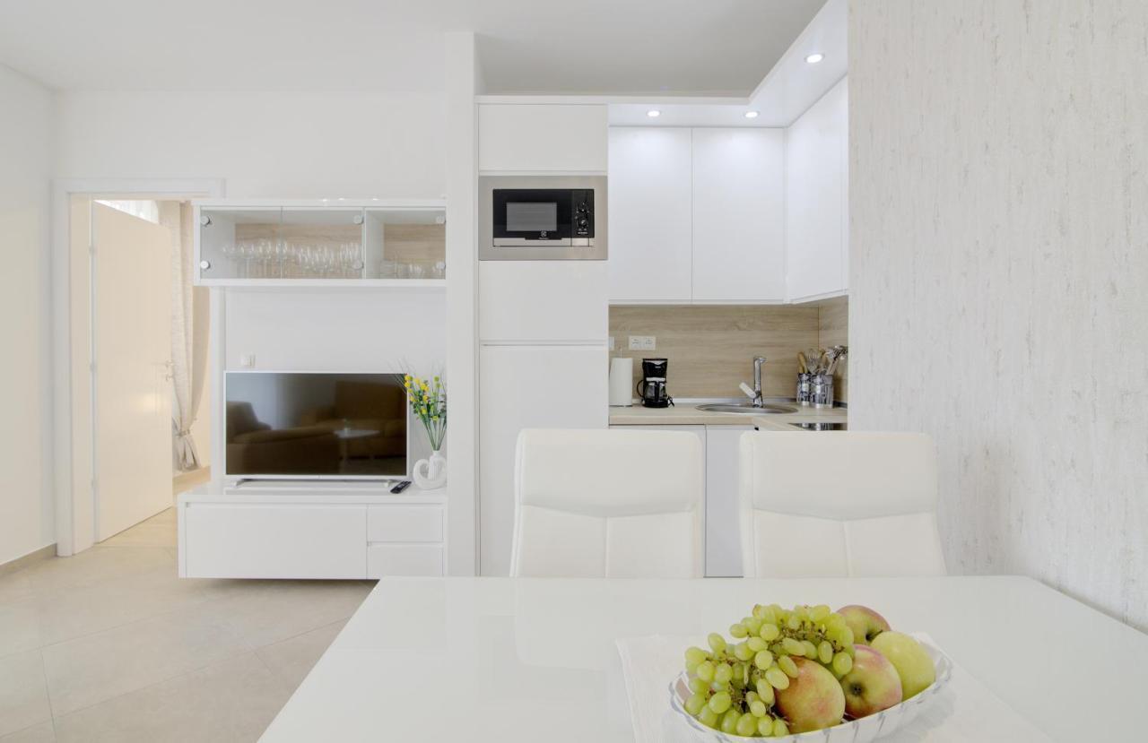 Apartments Luka - Villa Sunce セニ エクステリア 写真