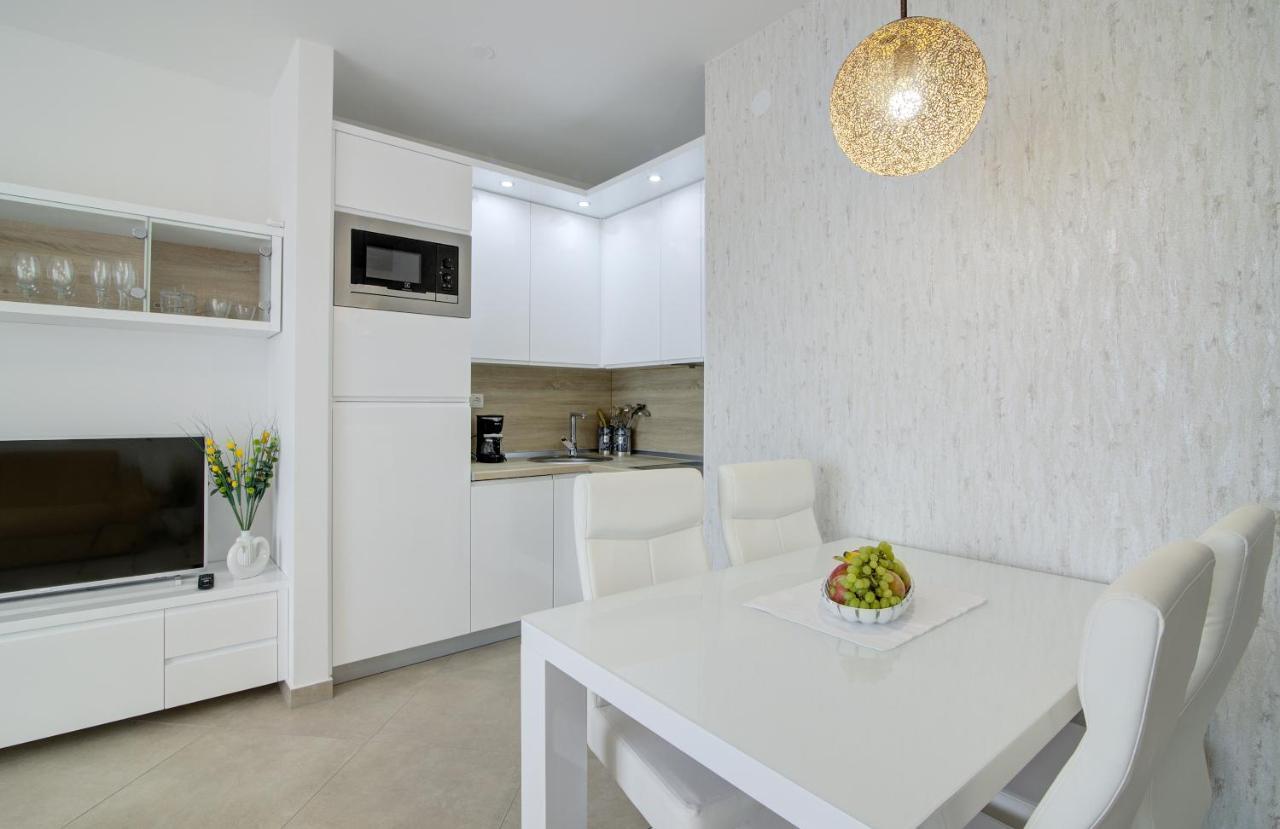 Apartments Luka - Villa Sunce セニ エクステリア 写真